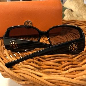 TORY BURCH Logo BLACK SUNGLASSES original case
